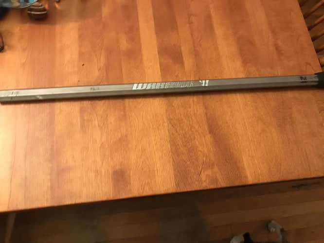 Warrior Titan Pro shaft great condition