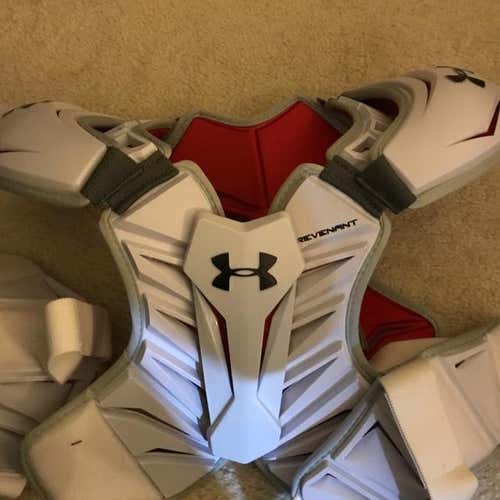 Under Armour Revenant Shoulder Pads
