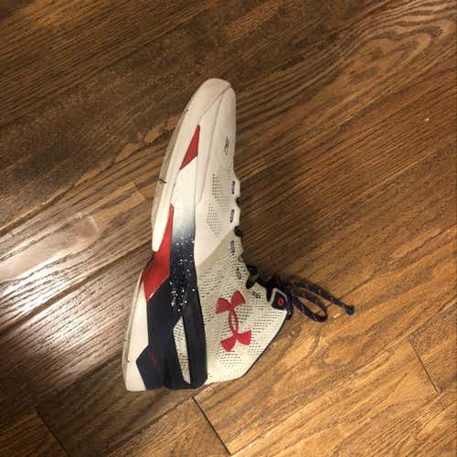 CURRY SHOES. USED FOR A INDOOR SEASON