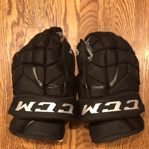 CCM HG12 Pro Stock Gloves