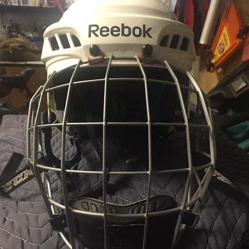 Reebok (Senior Medium) 11k Helmet w/Cage