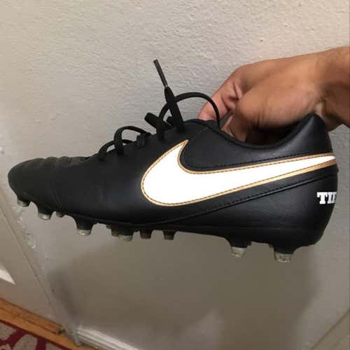 Tiempo Soccer Cleats
