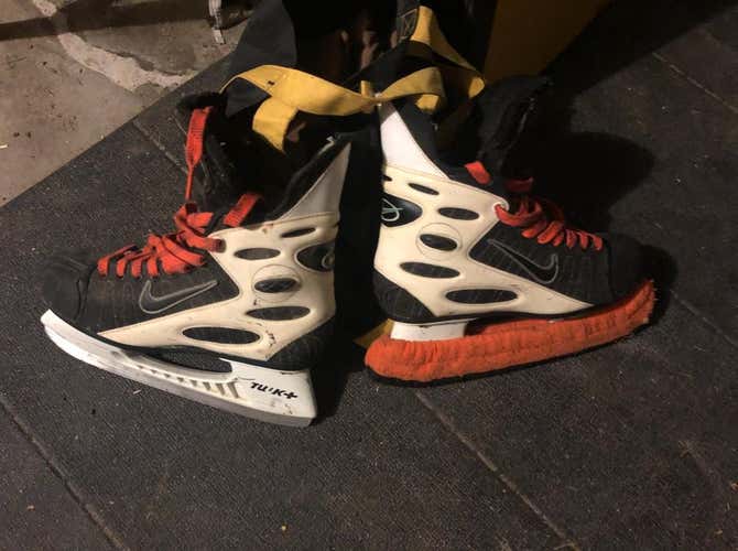 Lightly Used Nike Skates