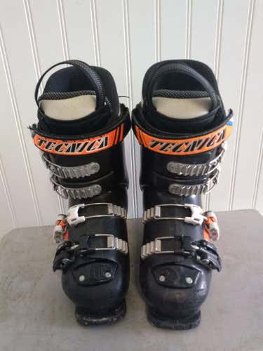 Technica Youth Ski Boots, size 200 - 205