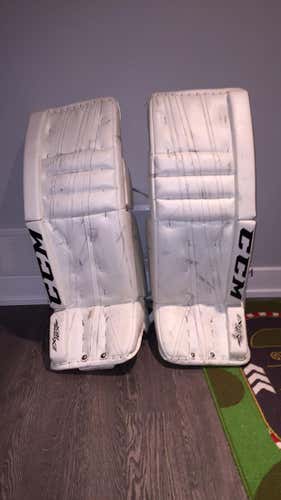CCM Extreme Flex II Goalie Leg Pads Senior