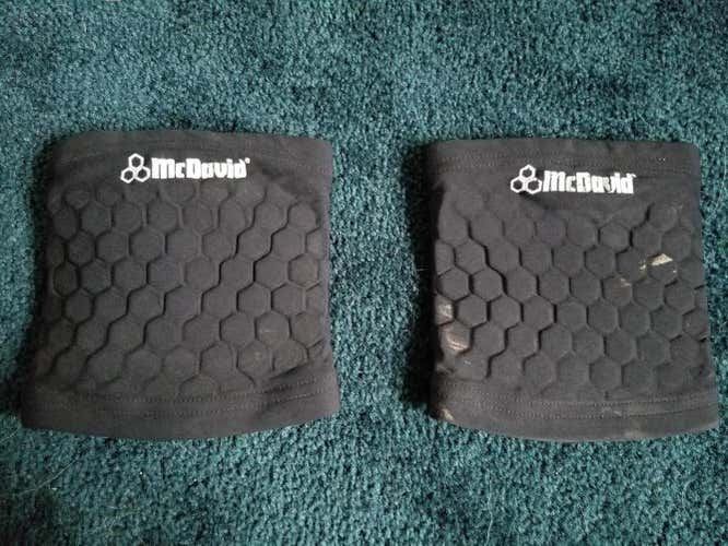 Used McDavid Fogo Knee Pad 2-Pack
