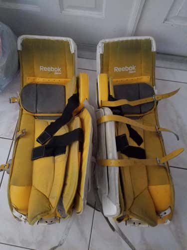 Reebok Reebok Premier 4 Pro Goalie Leg Pads Senior