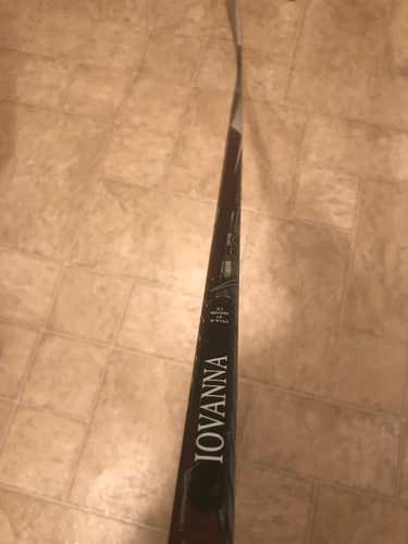 Bauer Vapor 1X Stick Righty Mid 86 - 90 Senior. U mass Amherst Pro Stock. Custom + Rare maroon color