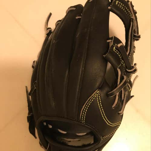 Nike Baseball Glove