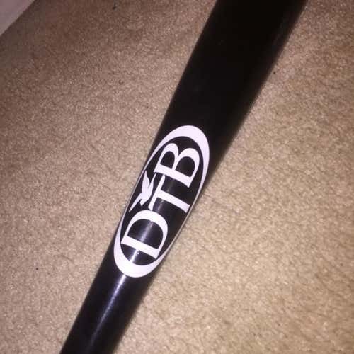 Dove Tail Wood Bat