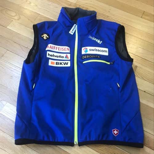 Bundle Deal Swiss Vest / Reusch Beanie / Descente Swiss  Jacket / Ski Pants