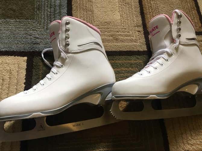 Jackson Women’s Size 10