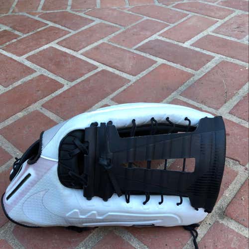 Nike Vapor 360 Like New. Need To Get Rid Of Send Offers. No Trades