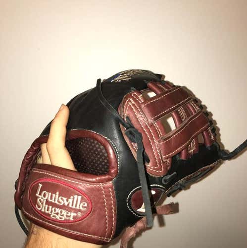 Louisville Slugger Evolution 11.75” Infield Glove