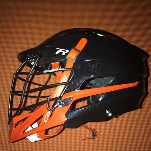 R Helmet