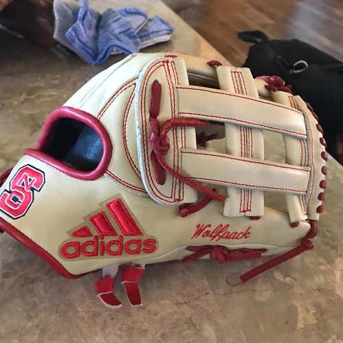Brand New Adidas Custom NC State Wolfpack Outfielders Glove