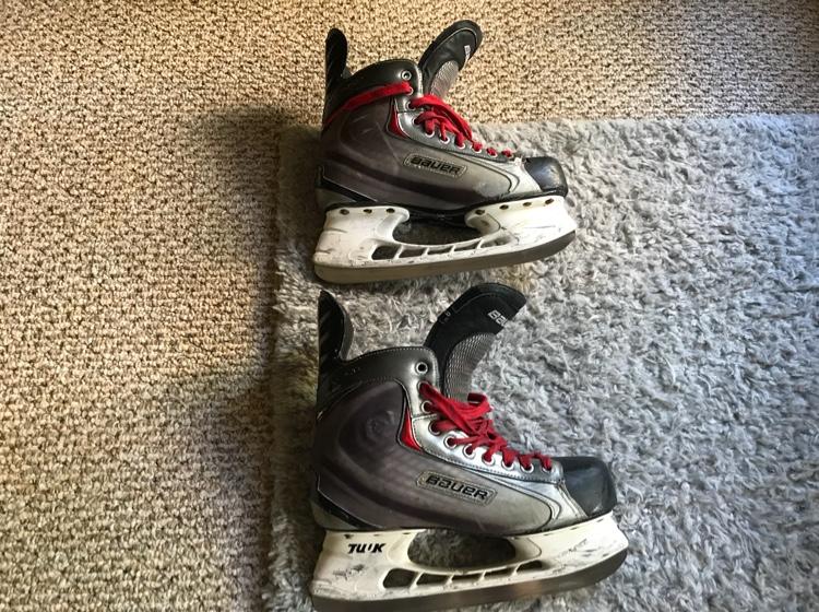 Bauer Vapor X60 Skates 9EE