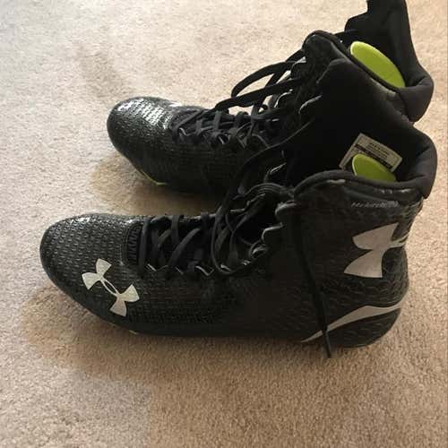Highlight Cleats Like New (offers Accepted)