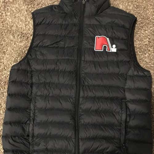 Men’s Medium Hockey Vest #19