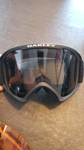 Oakley O2 XL Goggles