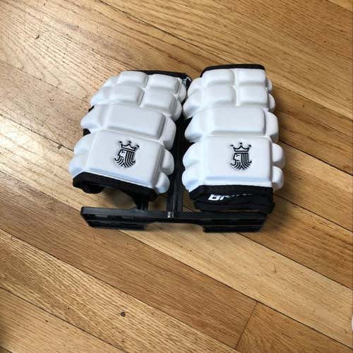 Brine Lo Pro Super light Defense Arm Pads - Medium  * No Trades *