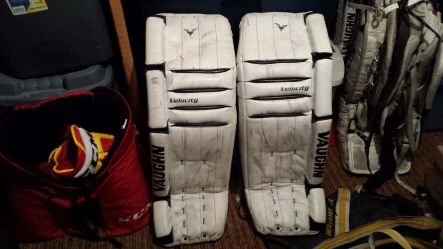 Vaughn Vaughn V5 Goalie Leg Pads Senior