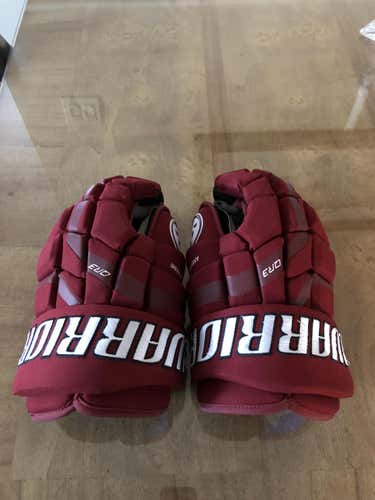 Warrior QR3 Gloves Senior - Maroon - 14"