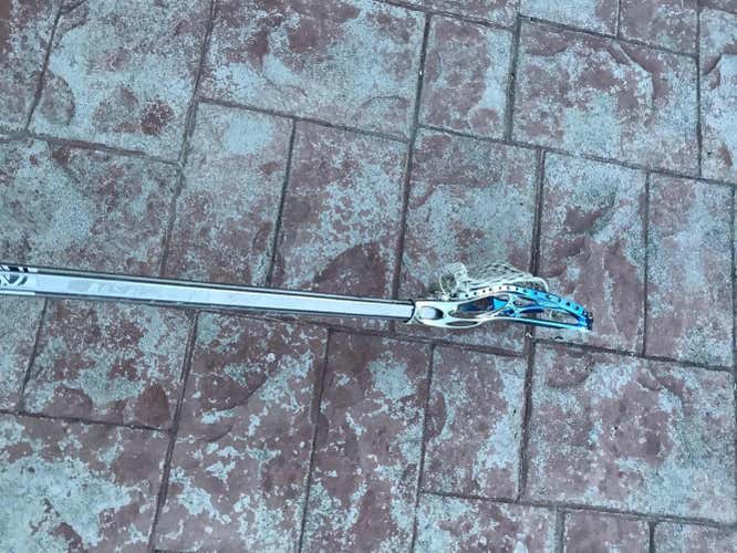 Warrior shaft/head half strung silver blue dyed