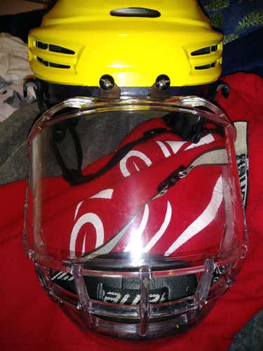 Bauer Concept 3 Full Shield Cage Senior