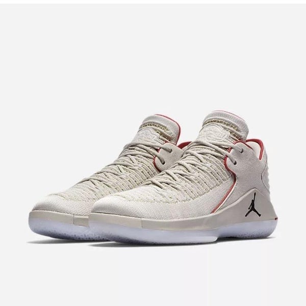 AIR JORDAN 32 XXXII LOW LIGHT BONE CREAM NIKE MEN'S 10.5 AA1256-004