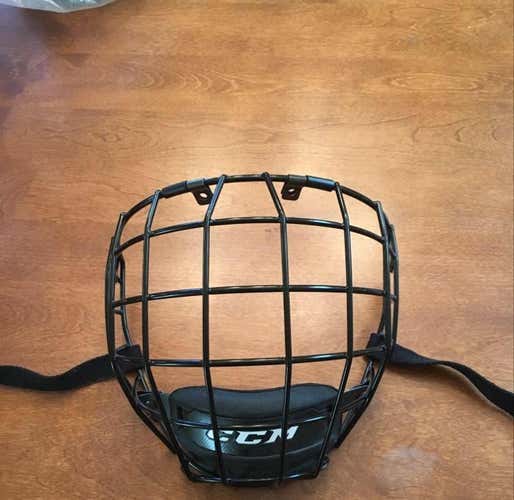 CCM FM580 Cage