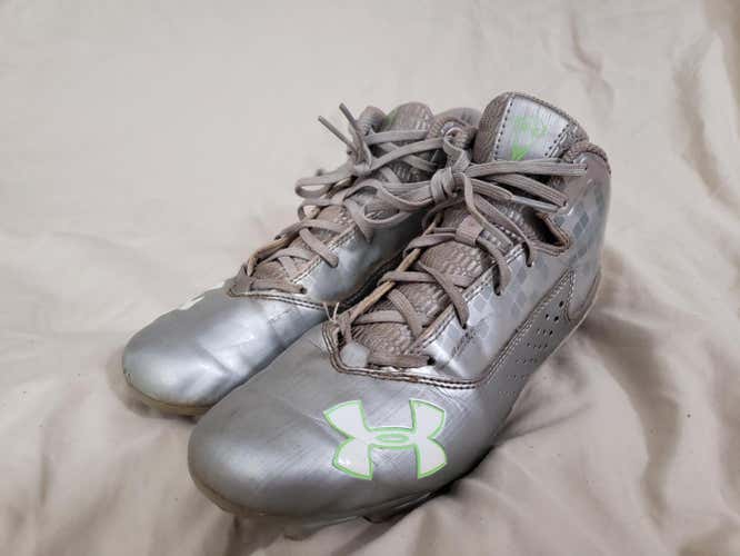 Under Armour Silver Football Cleats