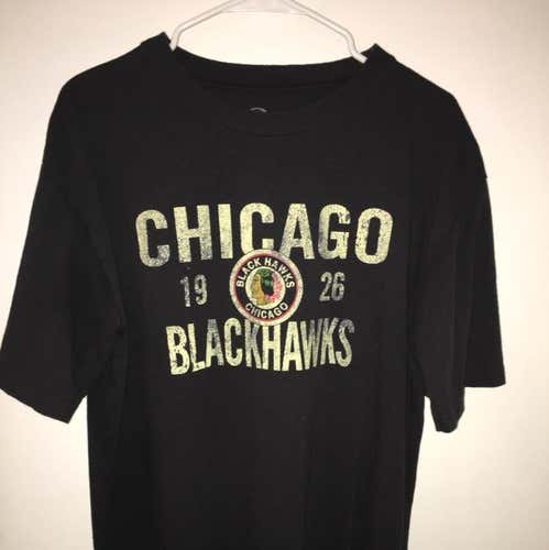 Chicago Blackhawks Throwback Logo Shirt Mens Large