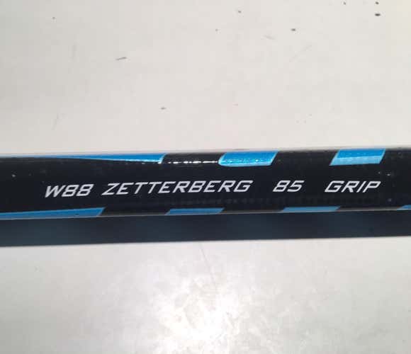 Warrior Covert QRL Right  Zetterberg  W88  Flex 85, Grip, Senior  - Maybe used once. Clean!