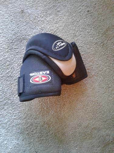 Easton Gen Air Elbow Pad