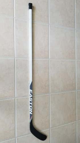 Easton Mako M5 II Stick Senior Right, Mid/Heel, E4 Curve, 85-Flex, Non-grip