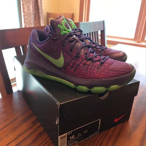 Nike KD 8 Purple/Green. Size 10 Great Condition.