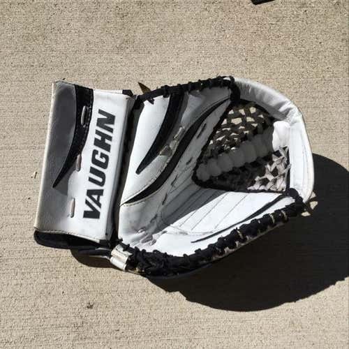 Used Vaughn Ventus LT60 Junior Glove