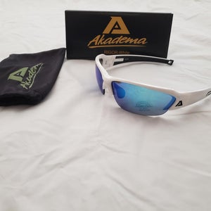 Akadema Rigor Sunglasses White