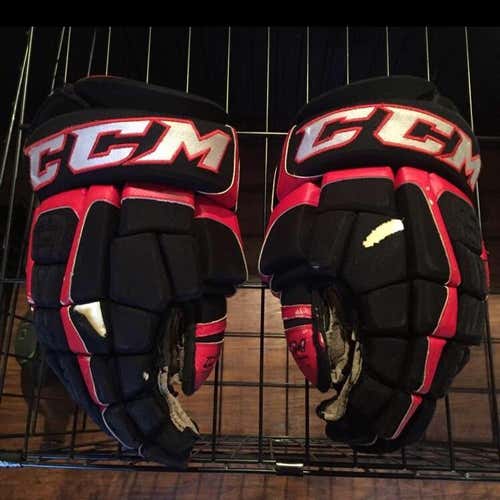 14” Ccm Hockey Gloves