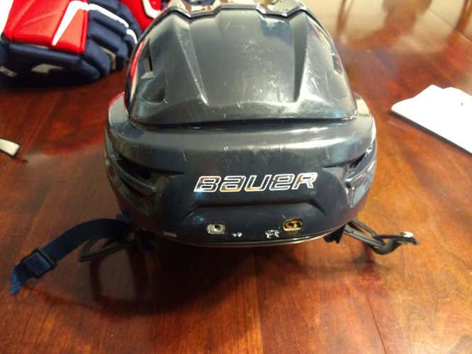 Navy Bauer Re-Akt Helmet Medium