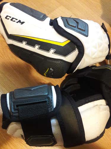 CCM Ultra Tacks Pro Stock Elbow Pads Senior used once Cheap