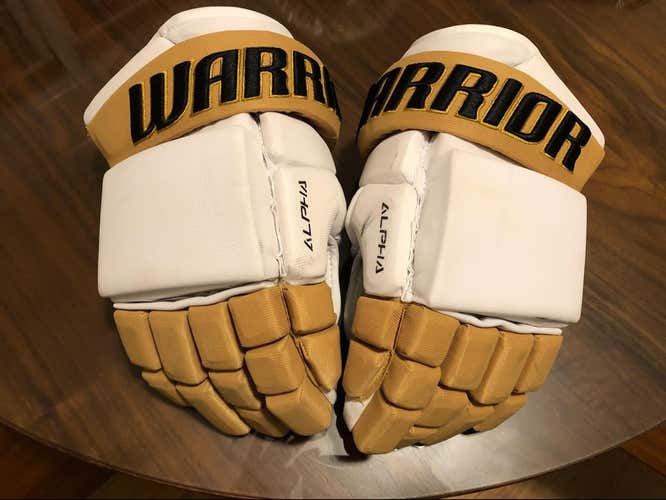 Warrior Alpha QX Gloves - Vegas Pro Stock