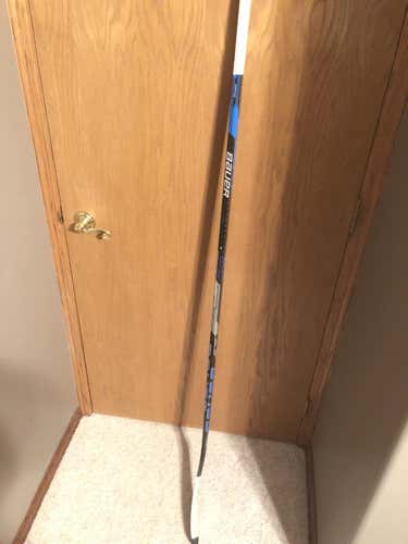 Bauer Nexus Stick Righty Mid 86 - 90 Senior
