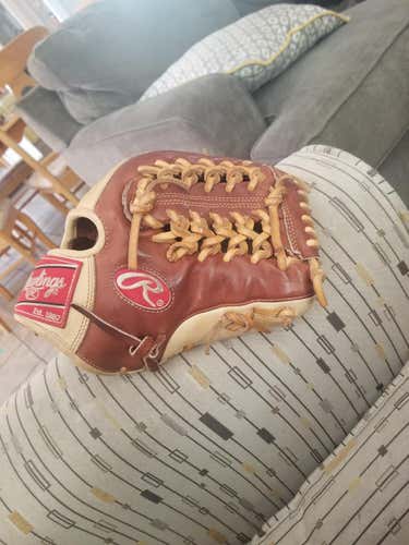 Rawlings Glove