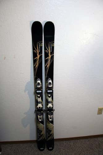 Rossignol Avalon Women's Skis 158 cm. Rossignol Demo Bindings NICE