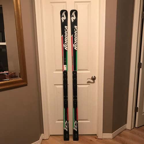 Nordica 188cm GS Skis