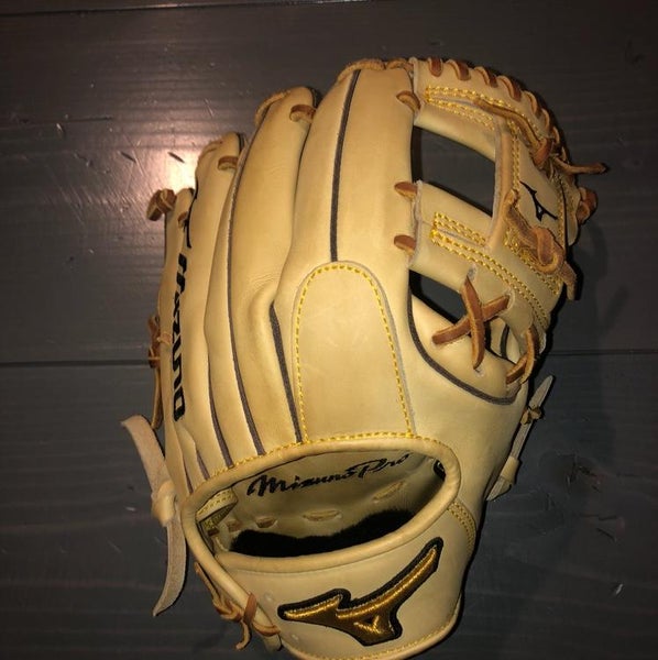 Mizuno Pro Series Glove....11.5”....FOR SALE ONLY!!!!