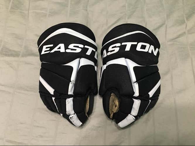 Skates, Gloves & Shin Guards