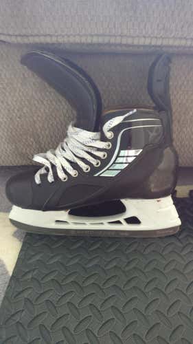 Price Drop!!! True Size 9D 280 Steel New Skates
